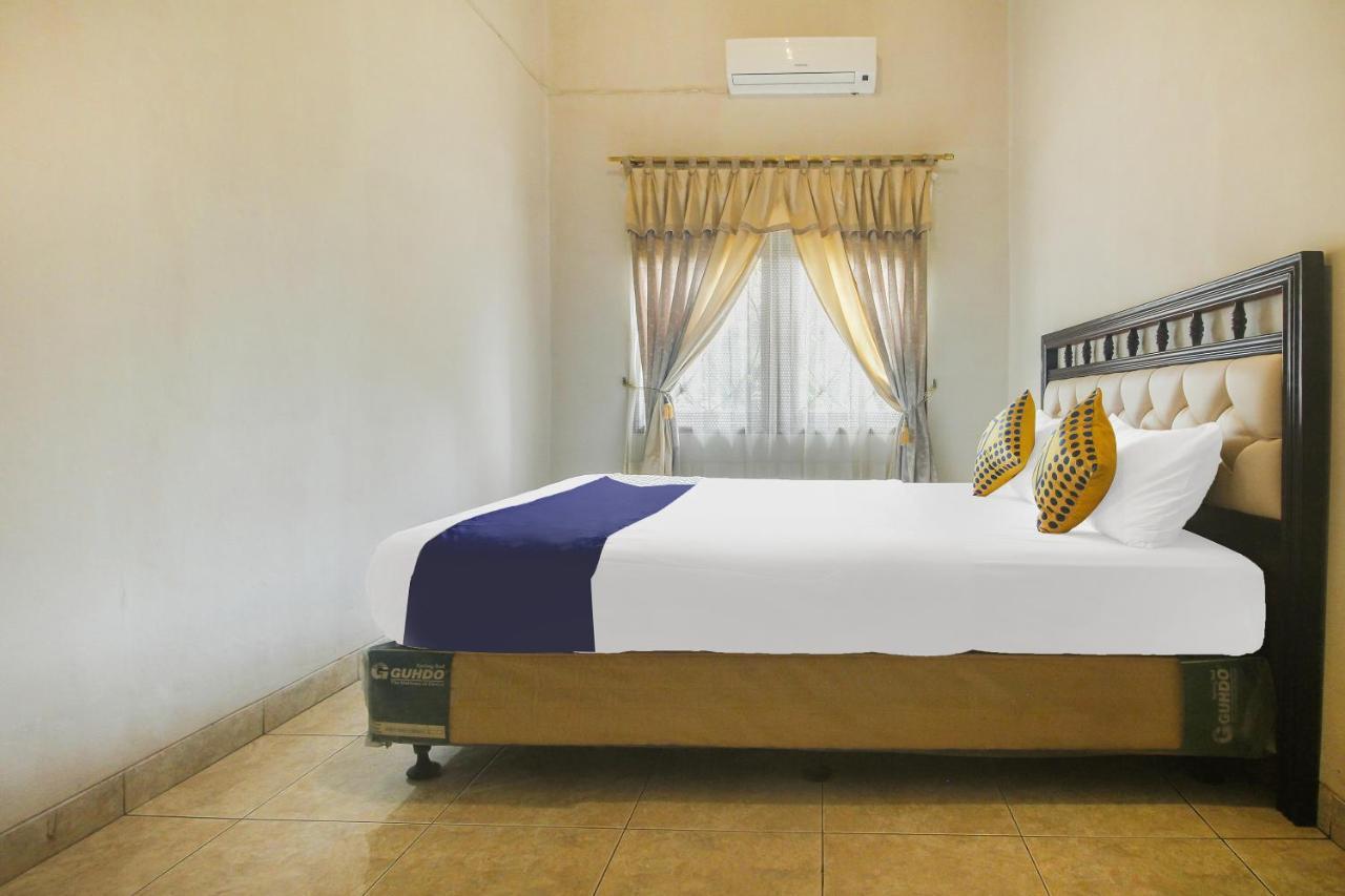 Spot On 91620 Skypiea Guest House Tasikmalaya Exterior photo